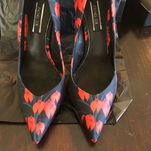 Rachel Zoe Black and Red heels in an orchid print